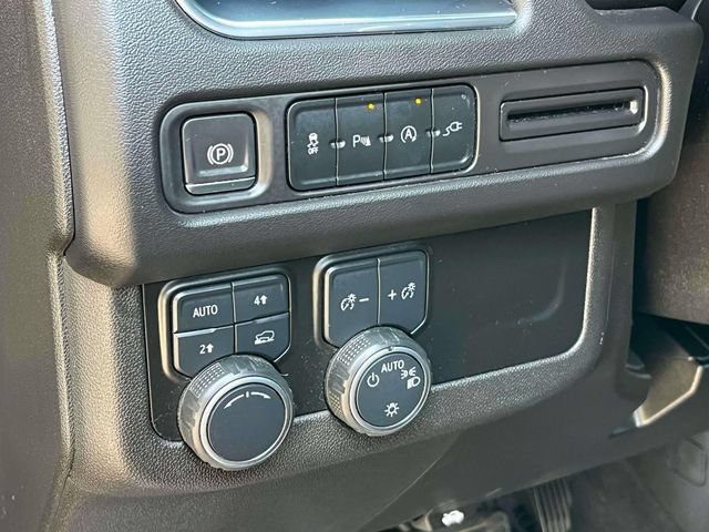 Used 2021 Chevrolet Tahoe LT AWD/4WD image 33