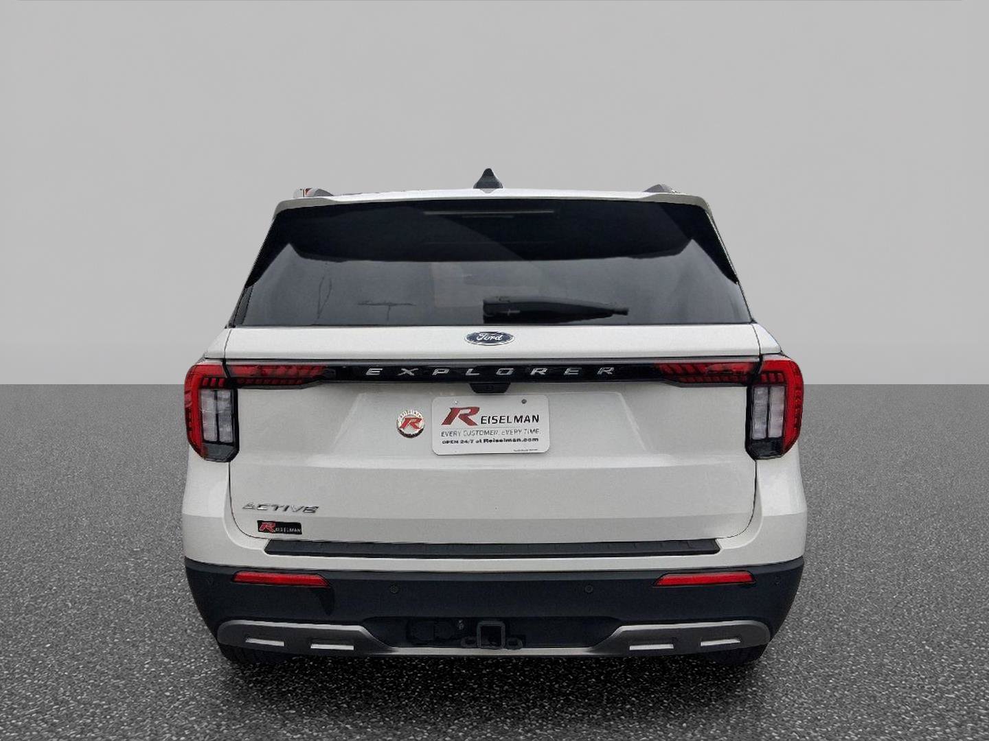 Certified 2025 Ford Explorer Active w/ Active Comfort Package RWD image 6