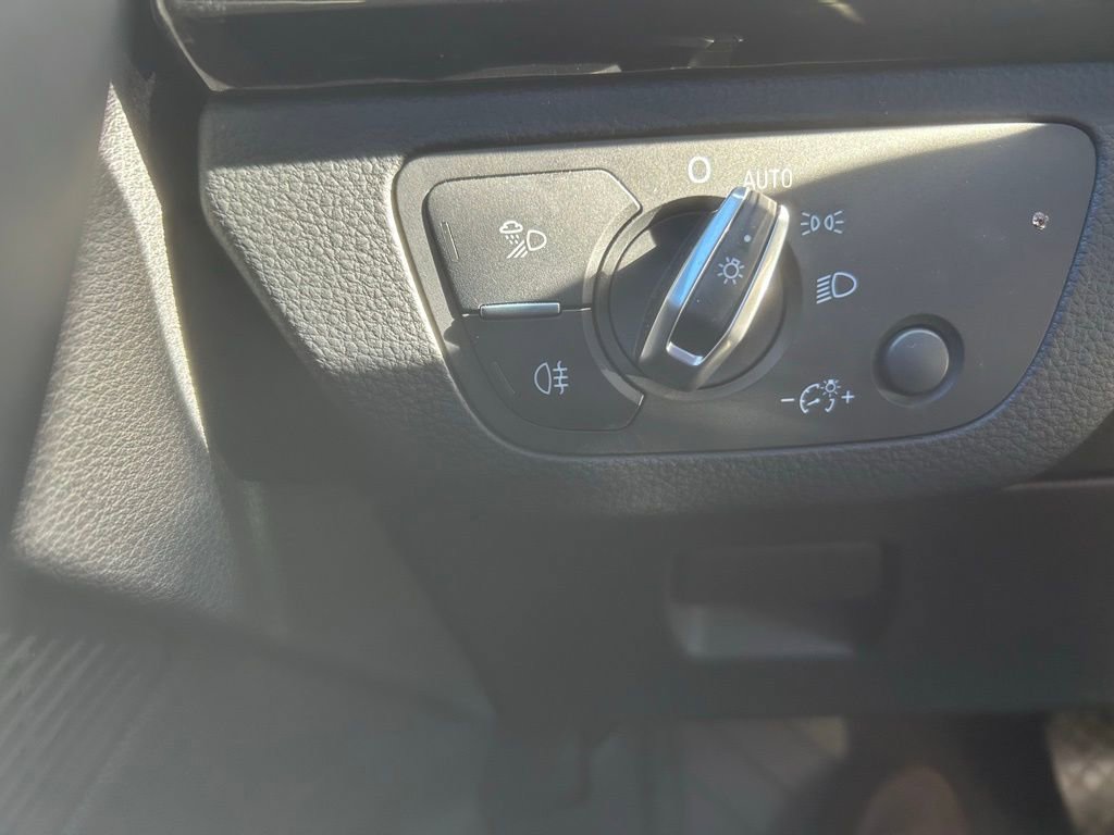 Used 2018 Audi Q5 2.0T Premium Plus w/ Premium Plus Package AWD/4WD image 13