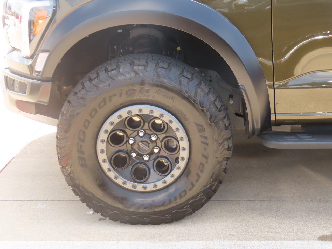 Certified 2025 Ford F150 Raptor AWD/4WD image 5