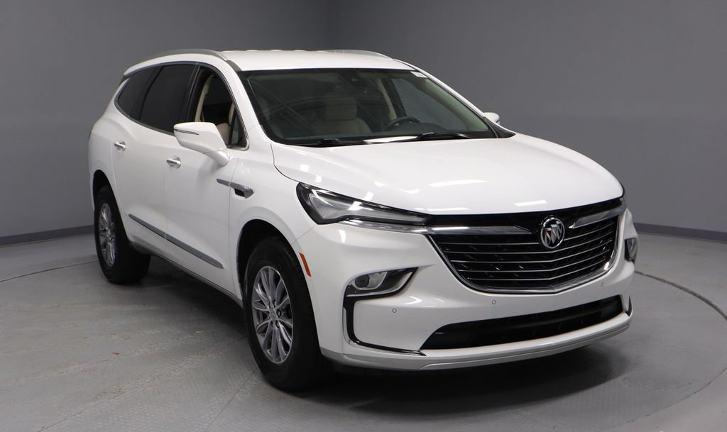 Used 2023 Buick Enclave Essence w/ LPO, Floor Liner Package FWD image 1