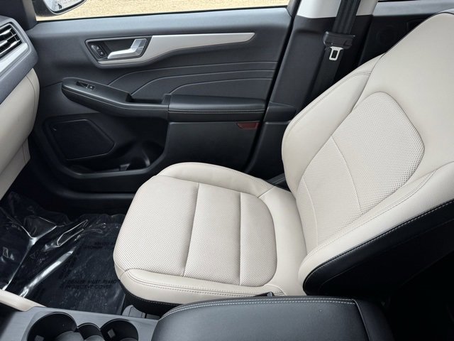 Certified 2022 Ford Escape SEL w/ Technology Package image 26