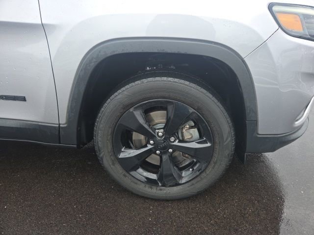 Used 2019 Jeep Cherokee Altitude image 4