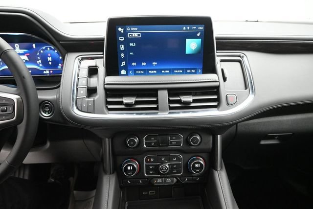 Used 2024 Chevrolet Tahoe Z71 w/ Luxury Package AWD/4WD image 17