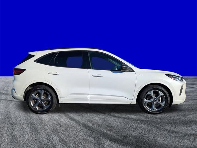 Certified 2023 Ford Escape ST-Line w/ Tech Pack #1 FWD image 6