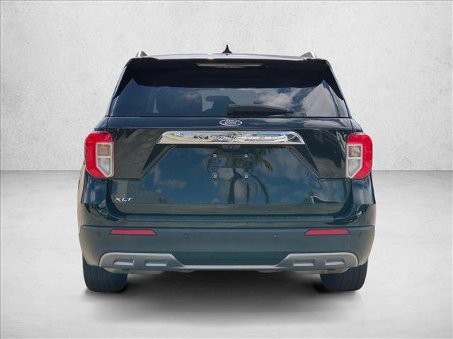 Certified 2022 Ford Explorer XLT w/ Equipment Group 202A RWD image 6