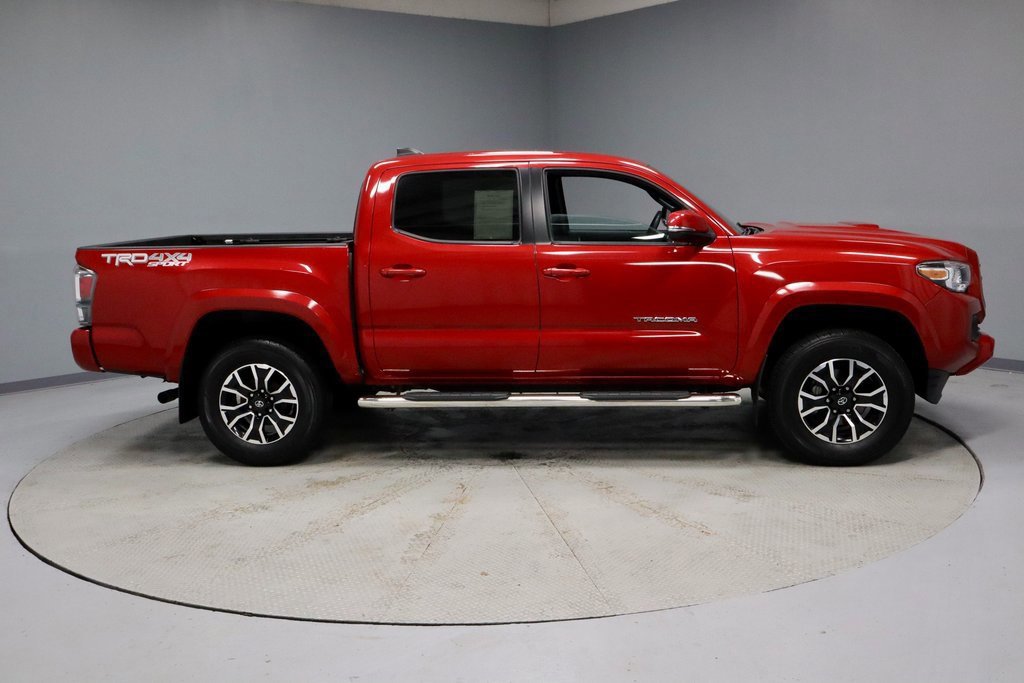 Used 2022 Toyota Tacoma TRD Sport image 6