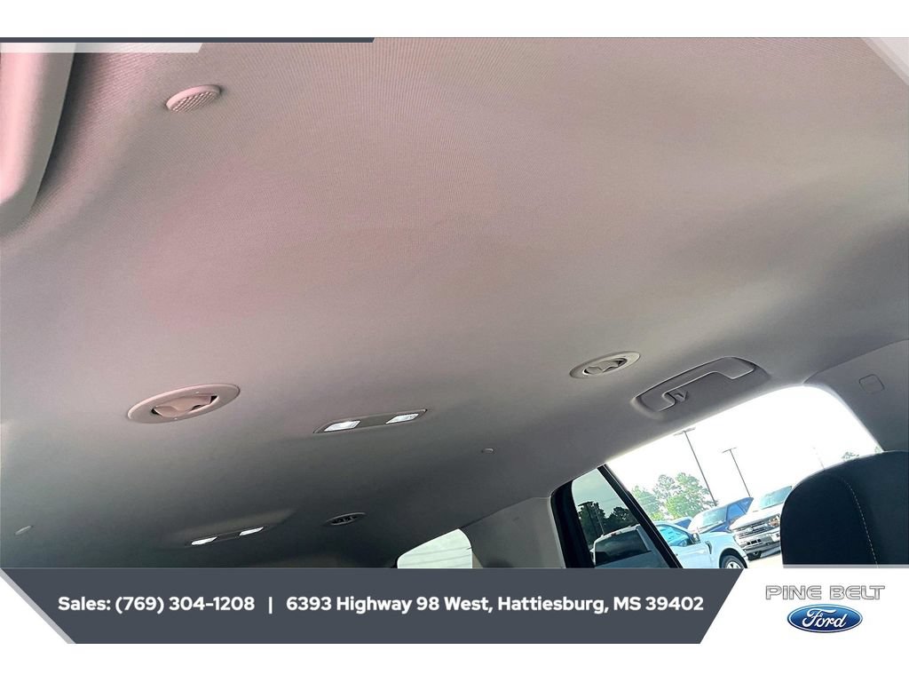 Used 2020 Chevrolet Traverse LT FWD image 16
