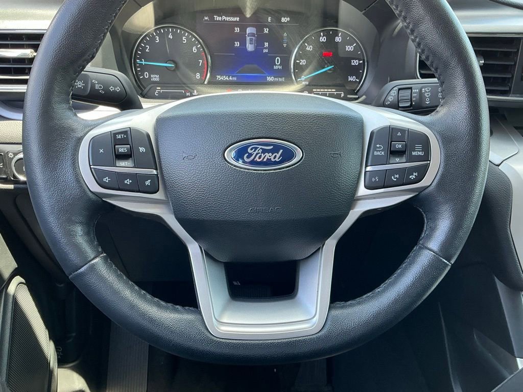 Certified 2023 Ford Explorer XLT w/ Equipment Group 202A RWD image 32