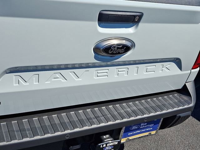 Certified 2024 Ford Maverick Lariat w/ Black Appearance Package FWD image 31