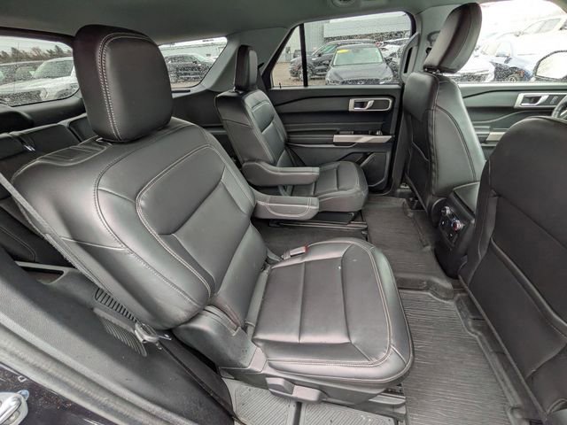 Certified 2022 Ford Explorer XLT w/ Equipment Group 202A image 20