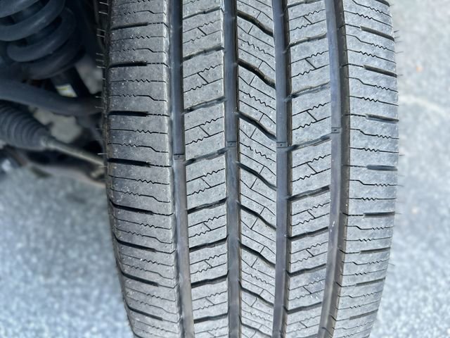 Used 2023 Toyota Tacoma SR5 w/ Technology Package image 11