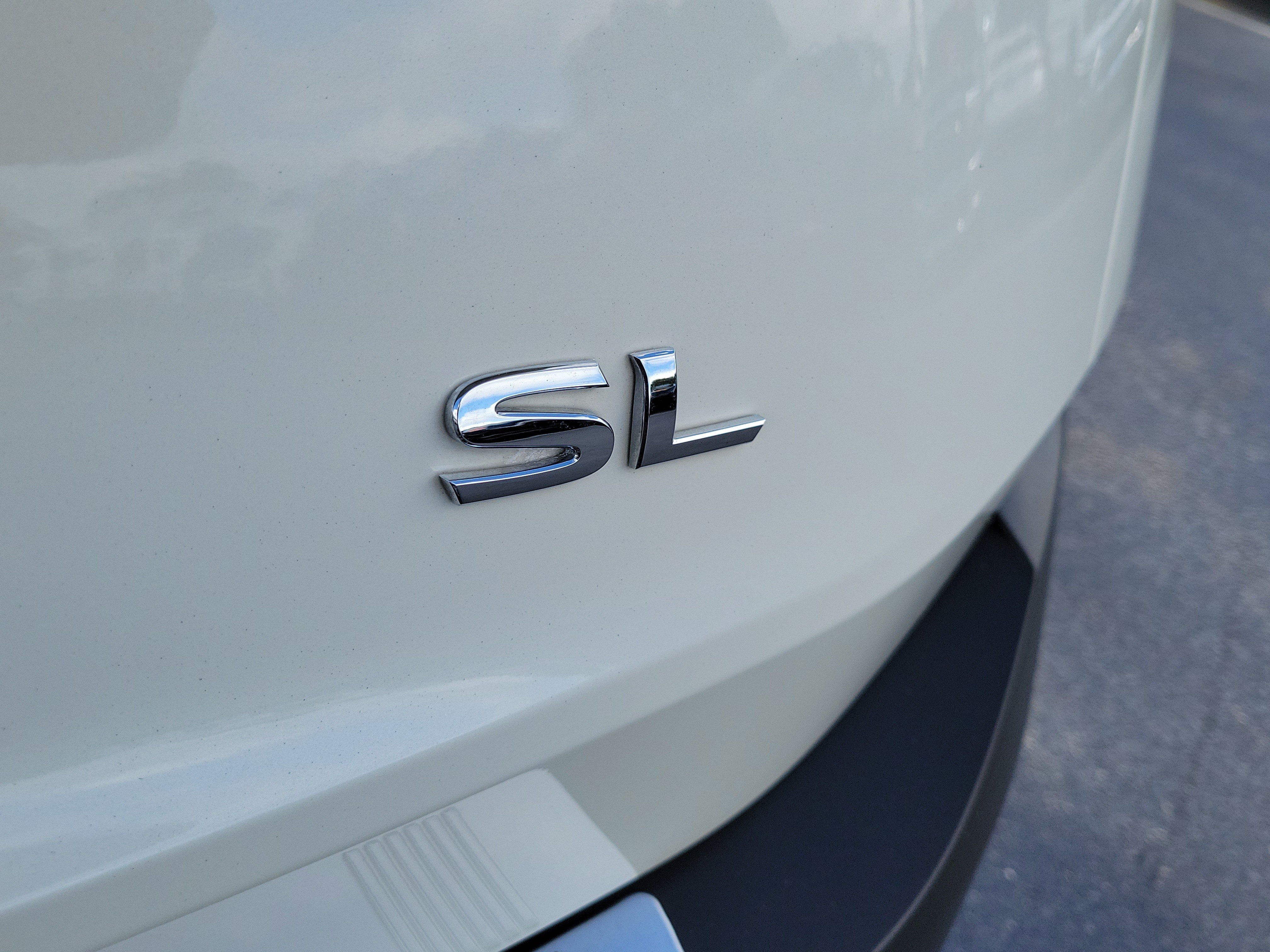 Used 2023 Nissan Rogue SL w/ SL Premium Package FWD image 9