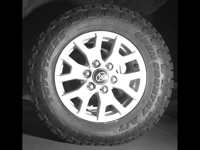 Used 2024 Toyota Tacoma SR5 AWD/4WD image 10
