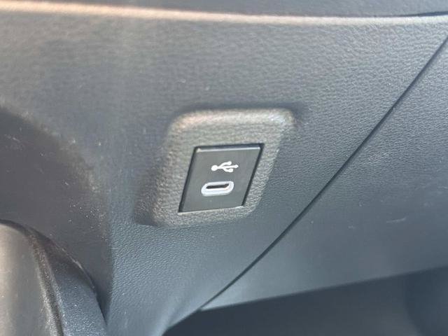 Used 2025 Toyota Corolla LE FWD image 31