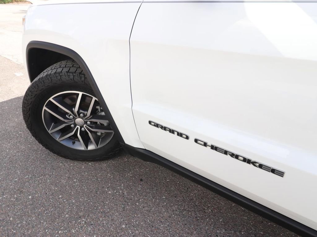 Used 2021 Jeep Grand Cherokee Limited image 9