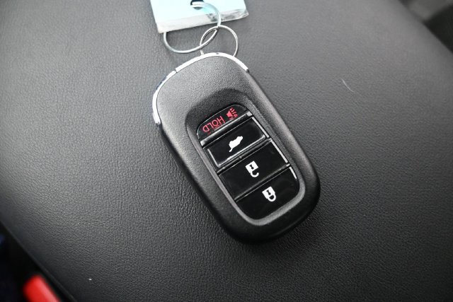 Used 2025 Honda HR-V LX image 17