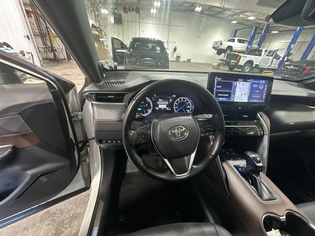Used 2022 Toyota Venza Limited AWD/4WD image 15