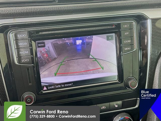 Used 2018 Volkswagen Passat 3.6 FWD image 17