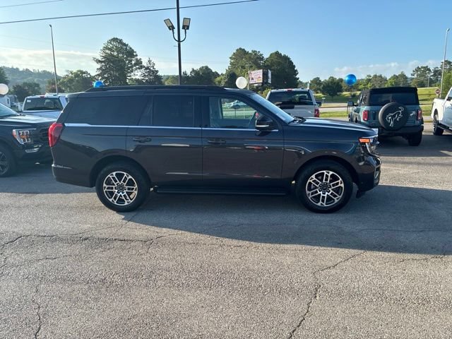 Certified 2025 Ford Expedition Active AWD/4WD image 15