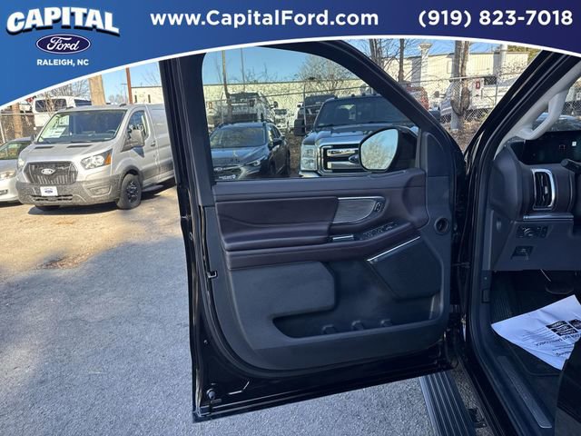 Certified 2025 Ford Expedition Max Platinum w/ Platinum Ultimate Package image 19