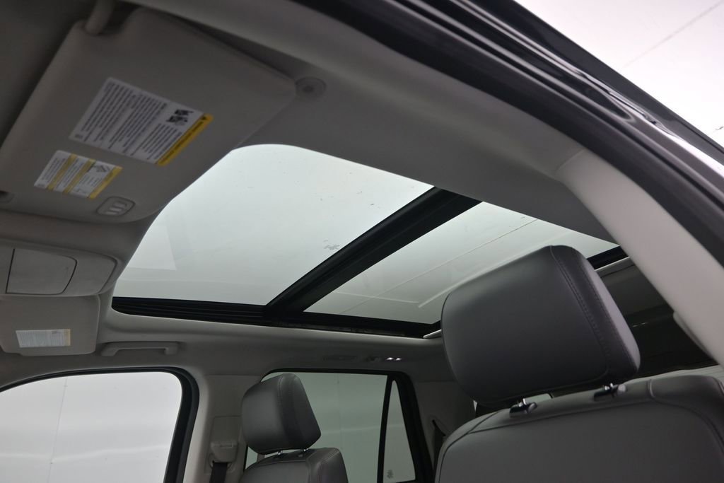 Certified 2025 Ford Expedition Active RWD image 25