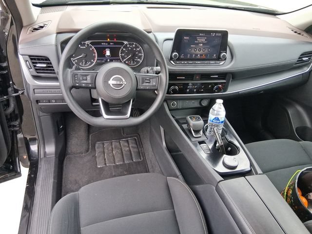 Used 2023 Nissan Rogue S AWD/4WD image 12
