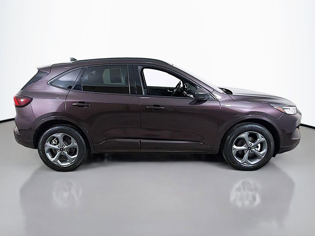 Certified 2023 Ford Escape ST-Line AWD/4WD image 12