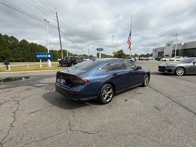 Used 2023 Honda Accord EX image 6