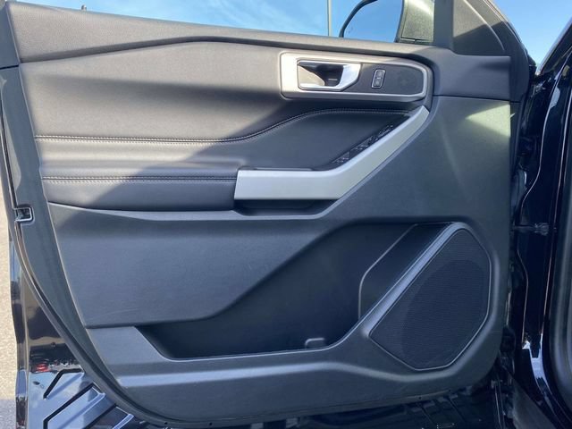 Certified 2024 Ford Explorer XLT w/ Equipment Group 202A AWD/4WD image 19