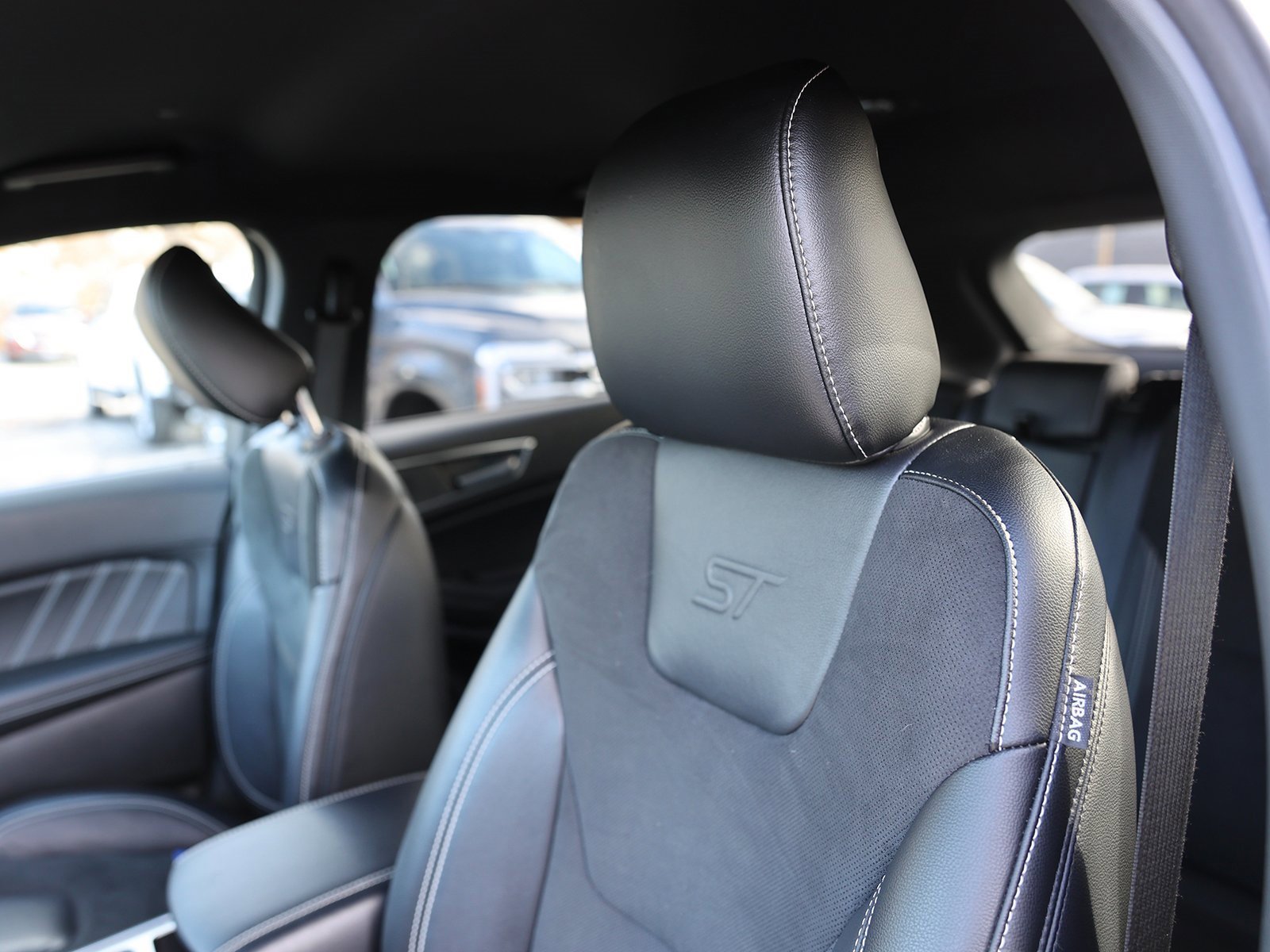 Certified 2022 Ford Edge ST image 20