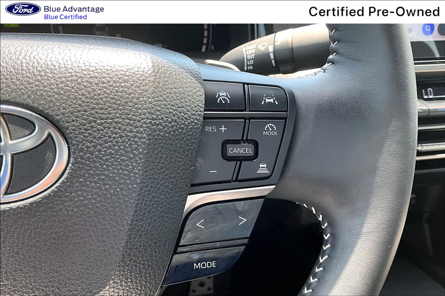 Used 2025 Toyota Camry SE w/ Convenience Package FWD image 23