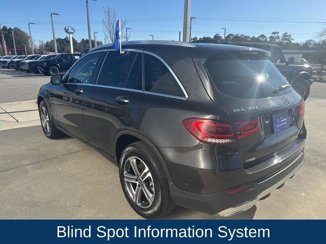 Used 2022 Mercedes-Benz GLC 300 video 2