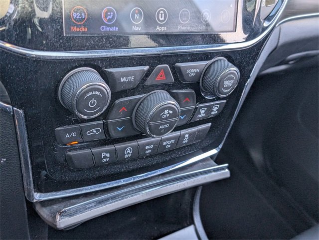 Used 2019 Jeep Grand Cherokee Limited image 22