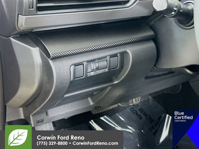 Used 2025 Subaru Crosstrek 2.5i Premium AWD/4WD image 14