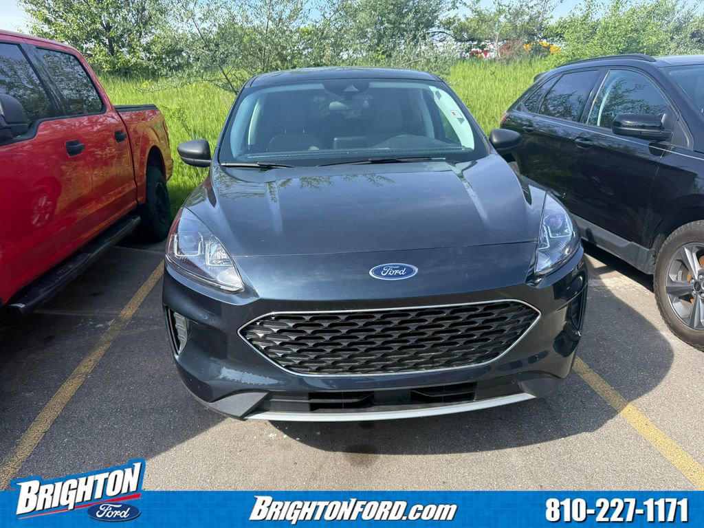 Certified 2022 Ford Escape SE w/ Convenience Package AWD/4WD image 2