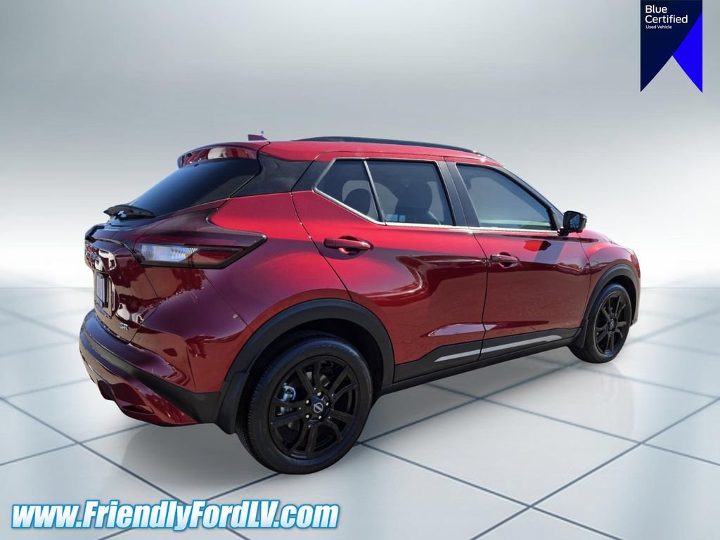 Used 2023 Nissan Kicks SR w/ SR Premium Package FWD image 4