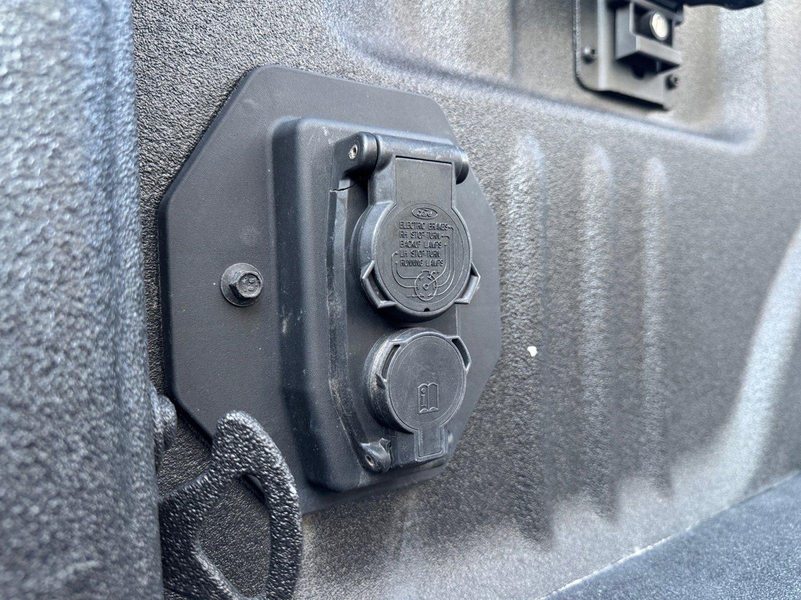 Certified 2024 Ford F250 Limited w/ FX4 Off-Road Package image 18