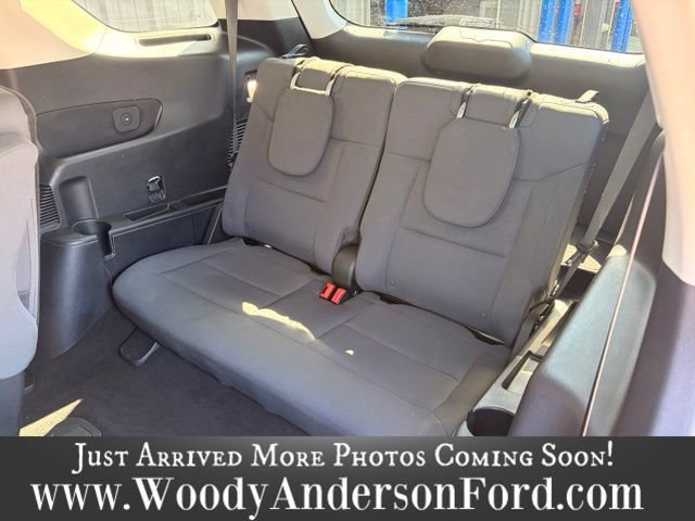 Certified 2025 Ford Explorer Active RWD image 9