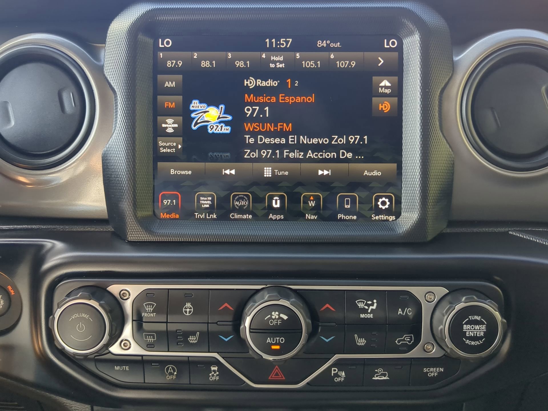 Used 2021 Jeep Gladiator Sport image 48