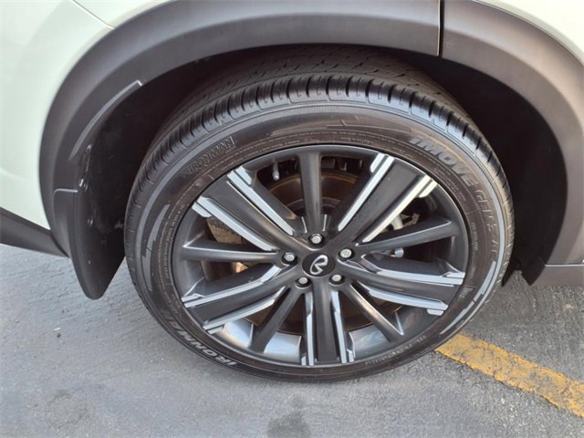 Used 2021 INFINITI QX50 Luxe w/ Appearance Package image 23