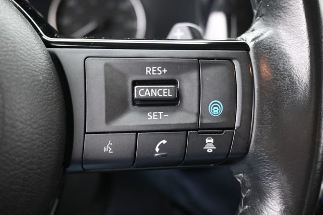 Used 2022 Nissan Pathfinder SV FWD image 16