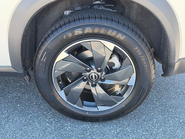 Used 2025 Nissan Rogue SV AWD/4WD image 21