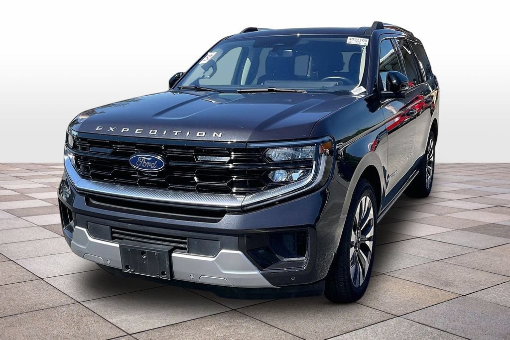 Certified 2025 Ford Expedition Platinum w/ Driver's Package AWD/4WD image 11