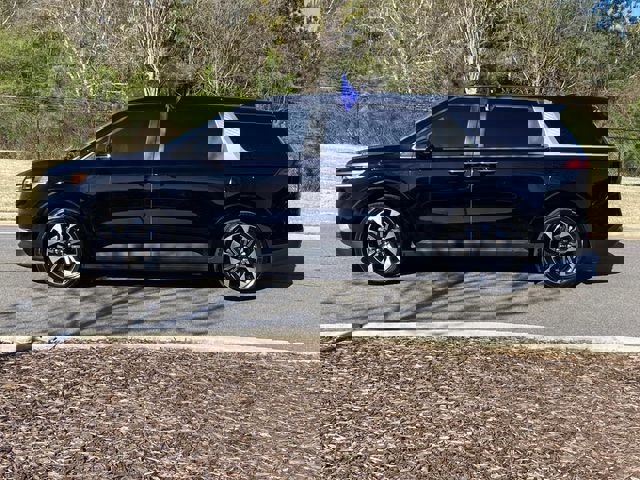 Used 2024 Kia Carnival EX video 2