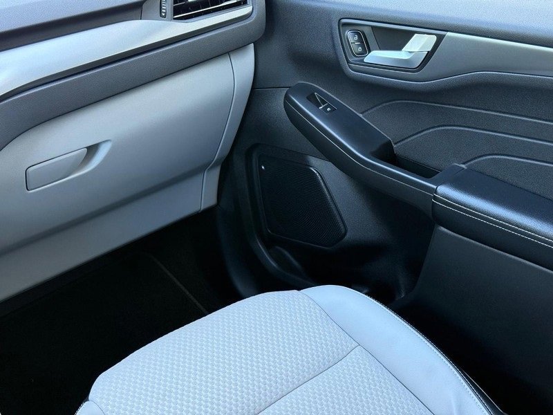 Certified 2023 Ford Escape SE image 15