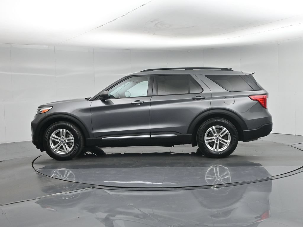 Certified 2021 Ford Explorer XLT RWD image 35