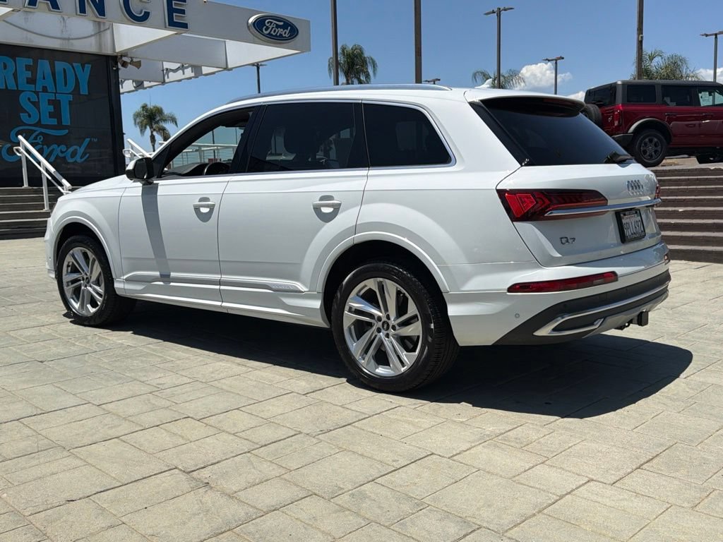 Used 2021 Audi Q7 2.0T Premium w/ Convenience Package AWD/4WD image 12