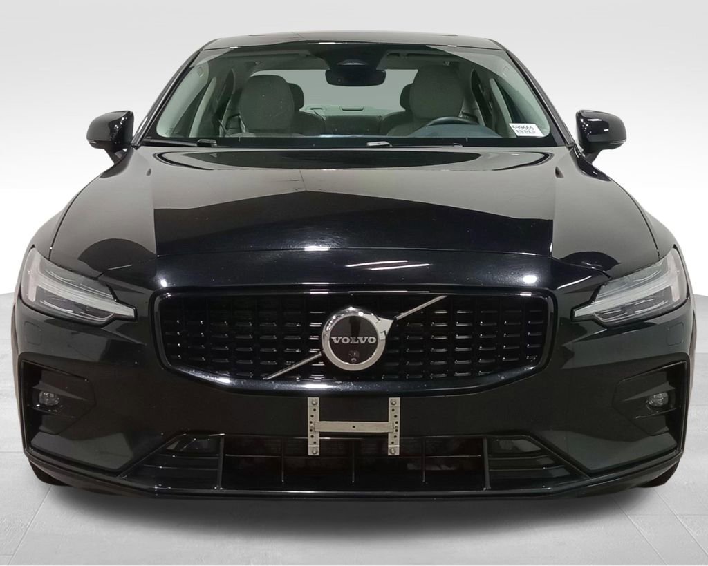 Used 2024 Volvo S60 B5 Plus FWD image 9