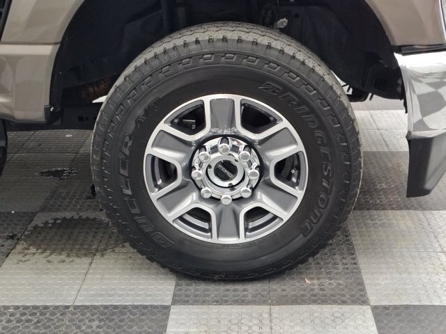 Certified 2023 Ford F250 Lariat w/ FX4 Off-Road Package AWD/4WD image 19